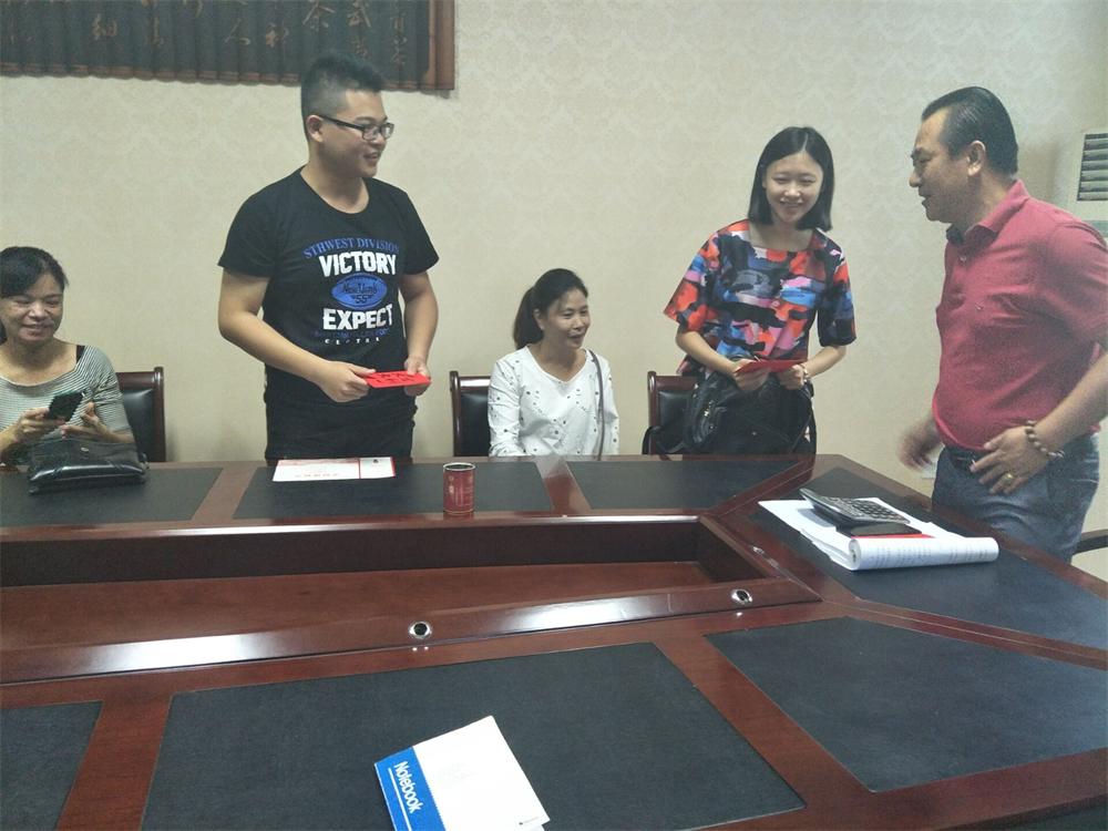 福建易順建筑工程有限公司2017年第一屆：“金秋助學(xué)，學(xué)子圓夢(mèng)，誠信你我，感恩社會(huì)”