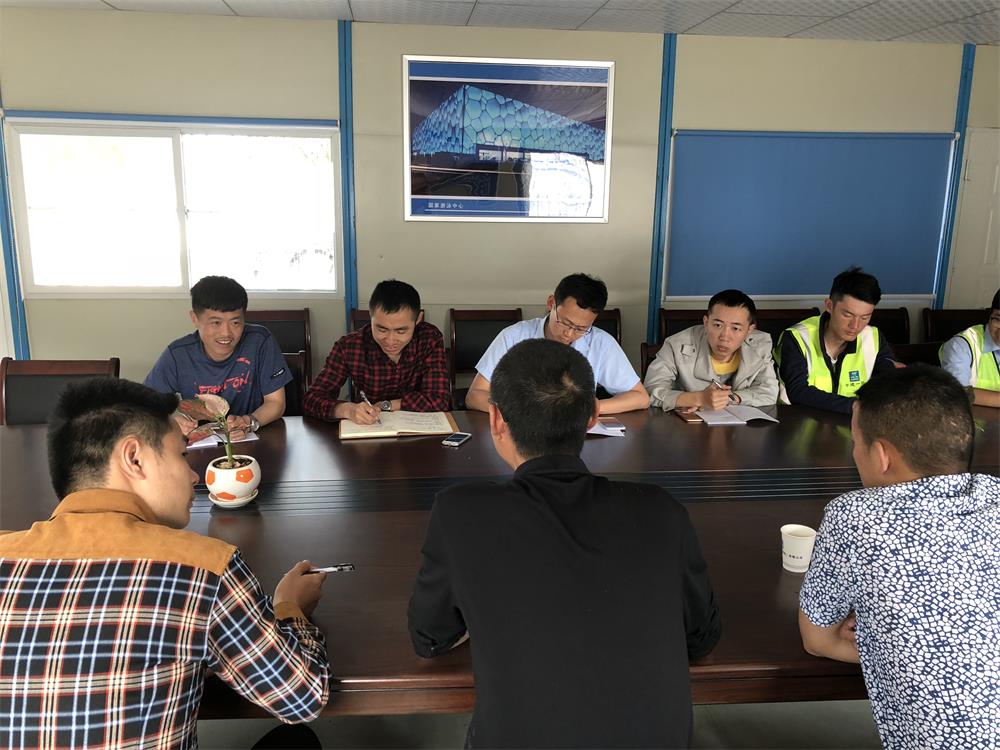 2018年4月2日福建易順公司一行在公司董事長(兼總經(jīng)理)帶領(lǐng)下，在中共南平市委黨校(市行政學(xué)院)新校區(qū)與中國建筑一局(集團(tuán))建設(shè)工程項(xiàng)目部進(jìn)行了廣泛交流，探討EPC項(xiàng)目的開展及如何展開“省文明施工工地，創(chuàng)閩江杯創(chuàng)優(yōu)活動(dòng)。