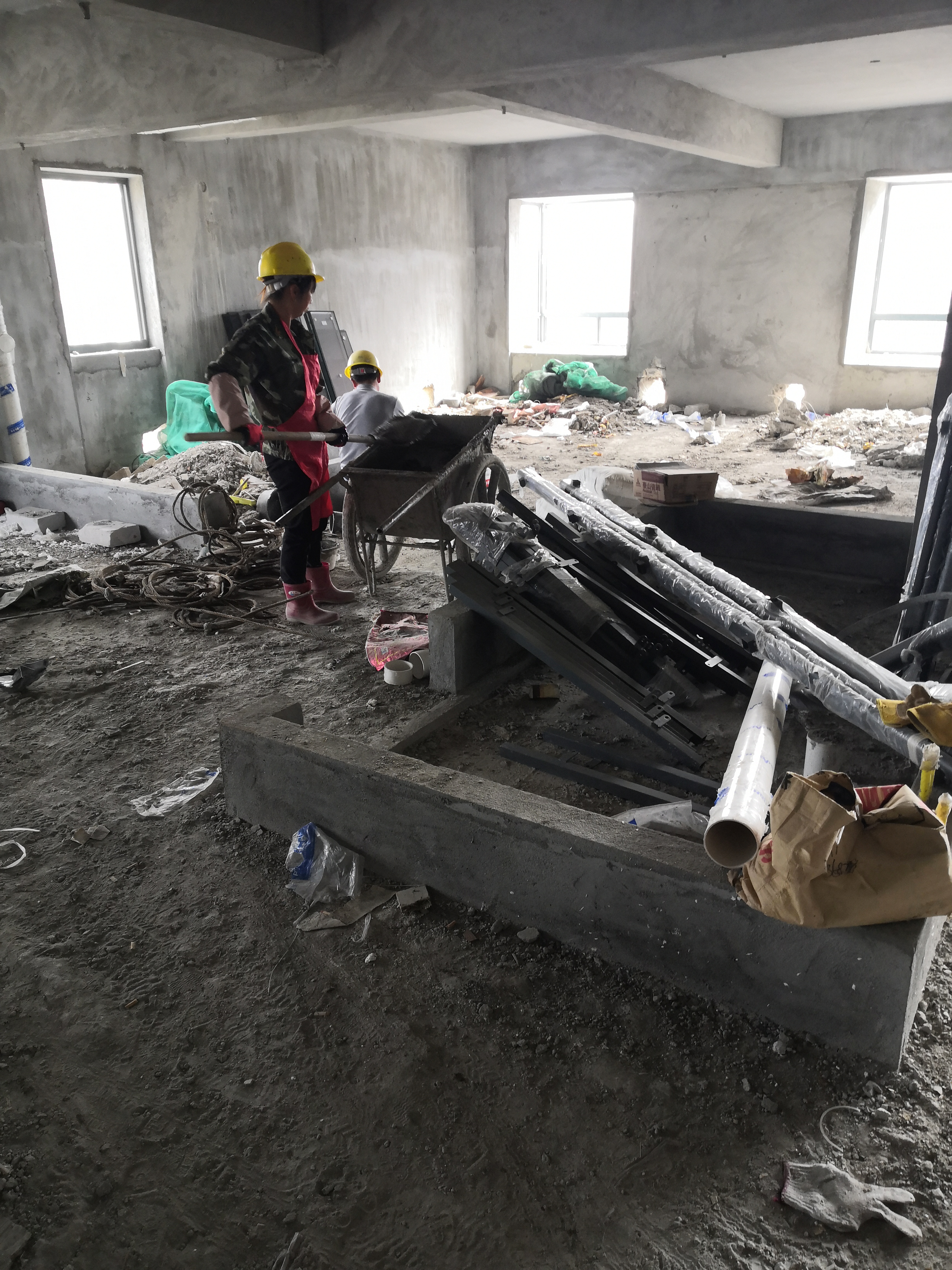 2020年12月7日公司質(zhì)安部門人員對(duì)寧德蕉城區(qū)閩東路中段建設(shè)項(xiàng)目進(jìn)行檢查