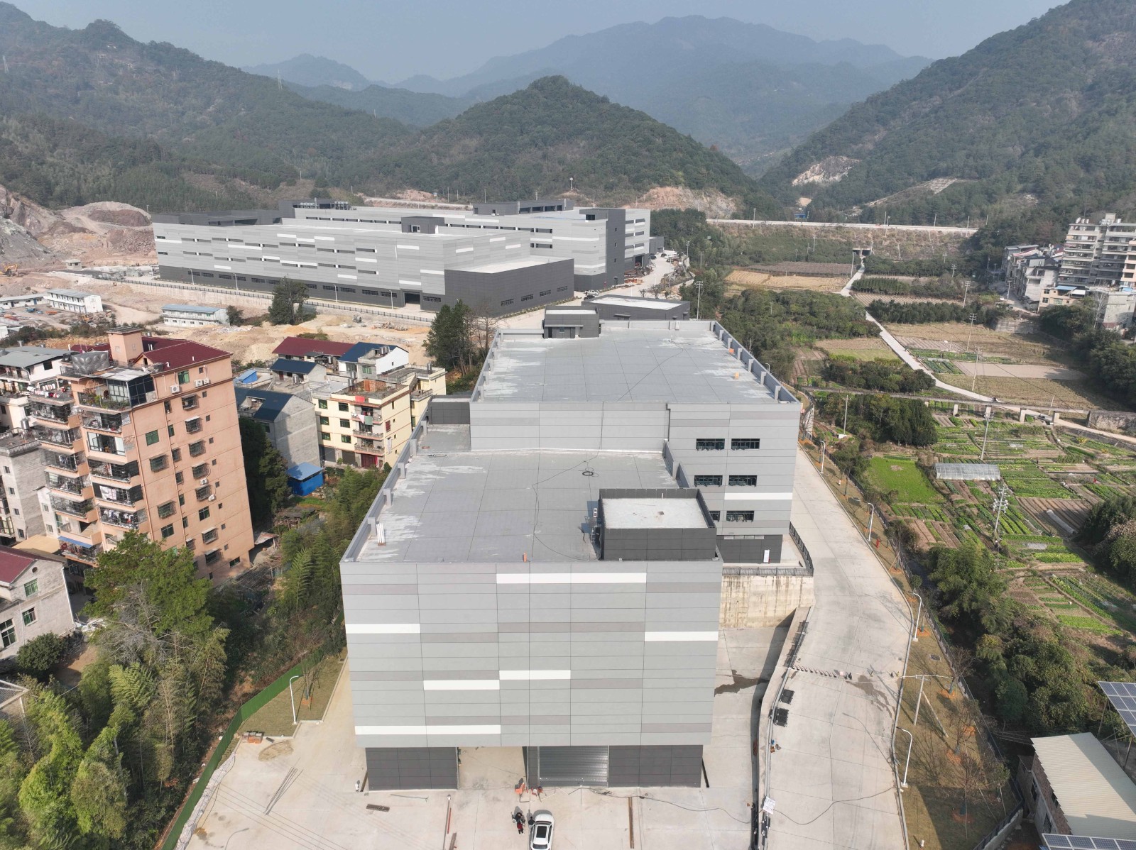 福建松溪經濟開發區東園新型紡織專業園標準化廠房項目一期已完工，準備驗收