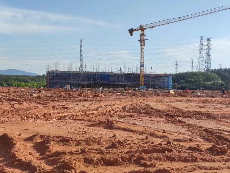 易順建工加速三和循環經濟產業園建設:標準化廠房雛形顯現