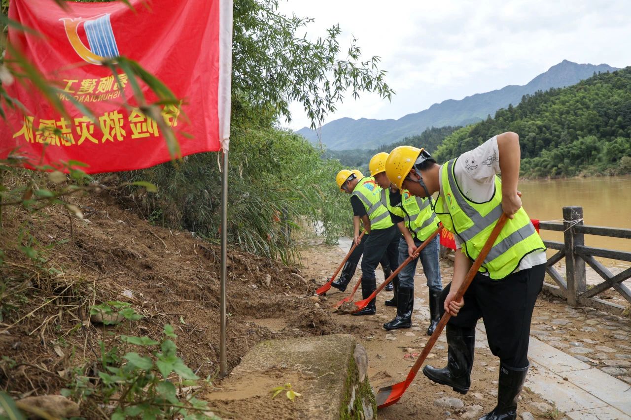 【恢復生產生活】易順建工:愛心企業顯擔當 助力災后恢復工作