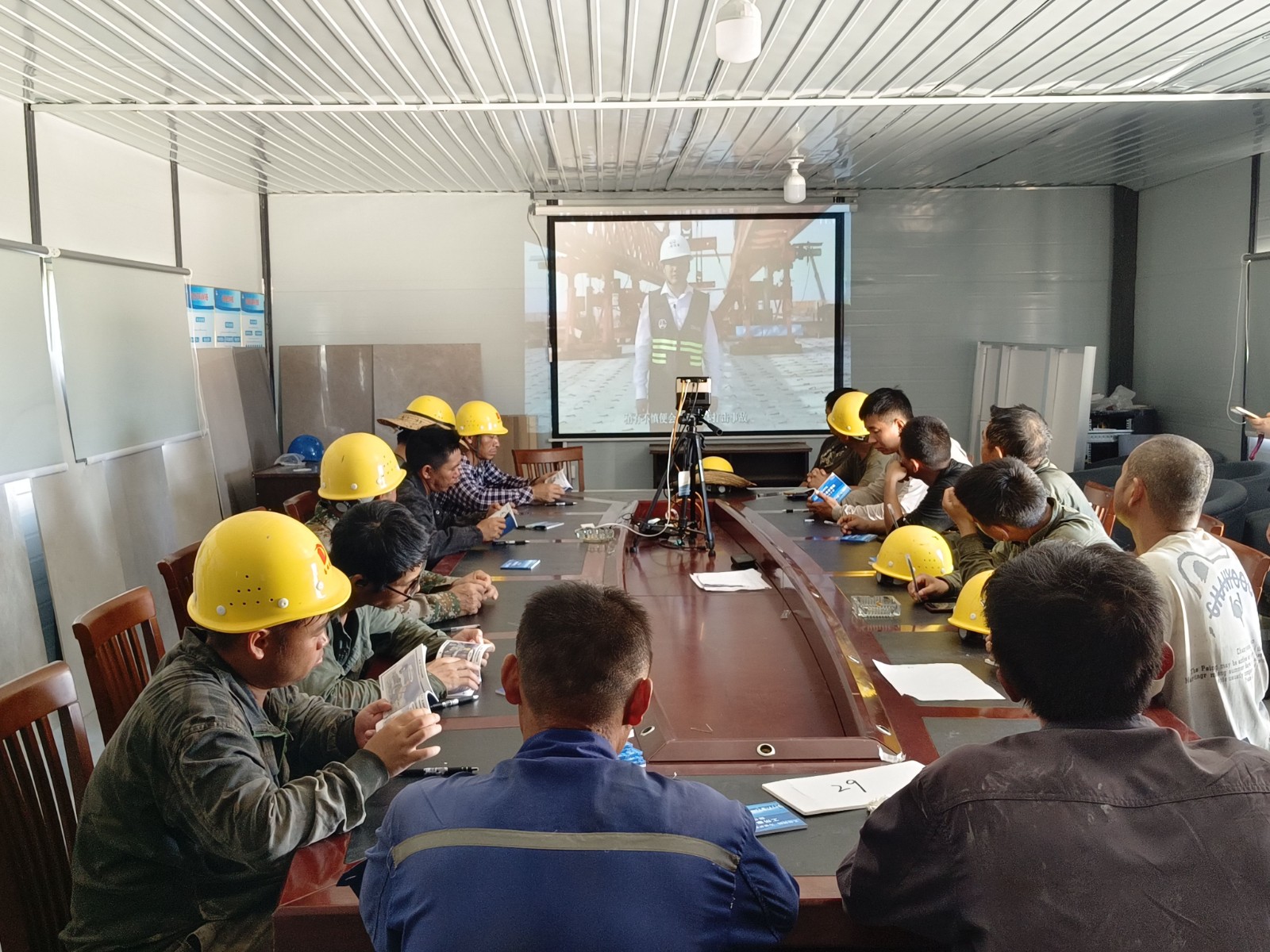 南平市質量安全協(xié)會開展工傷預防系列宣傳活動,為安全生產保駕護航