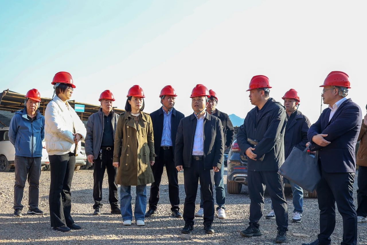 【爭優 爭先 爭效】 縣長吳英杰親赴一線,助力三和循環經濟產業園標準化廠房建設項目破難前行